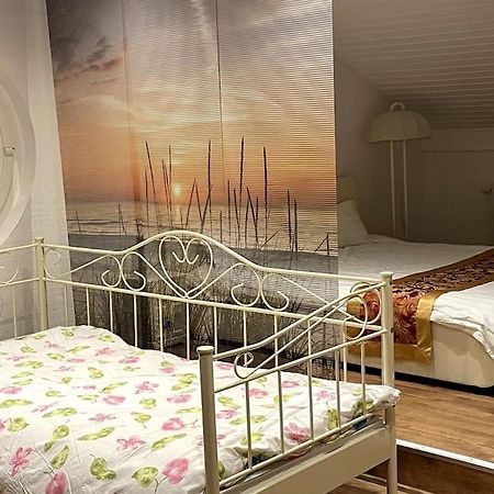 סייבטאל Train Fans Guesthouse מראה חיצוני תמונה