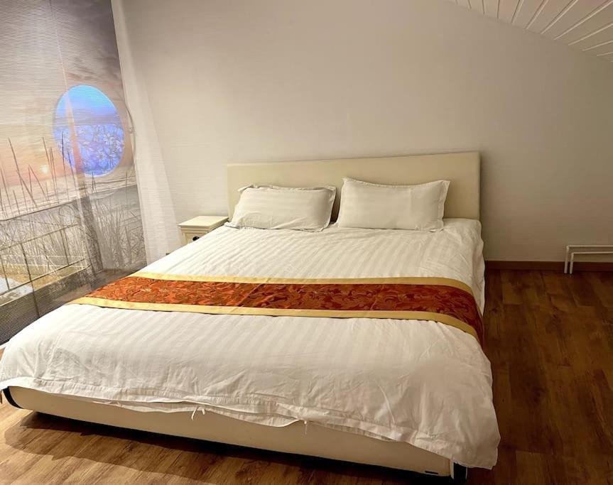 סייבטאל Train Fans Guesthouse מראה חיצוני תמונה