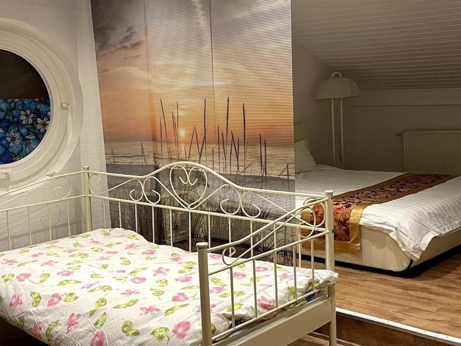 סייבטאל Train Fans Guesthouse מראה חיצוני תמונה