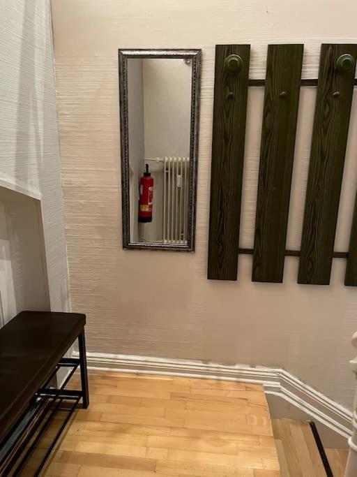 סייבטאל Train Fans Guesthouse מראה חיצוני תמונה